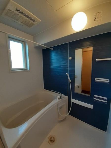 四街道市大日のアパート