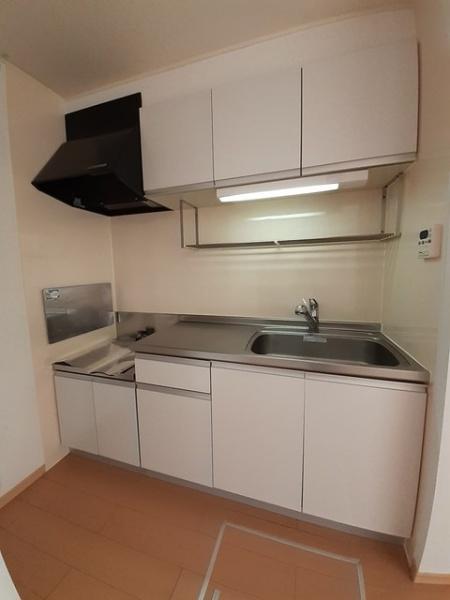 四街道市大日のアパート