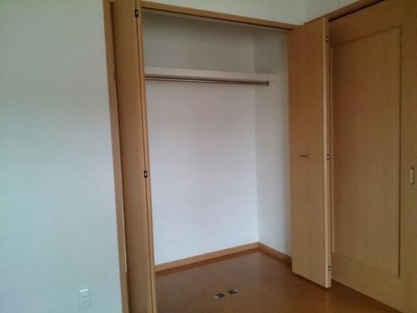 八街市文違のアパート