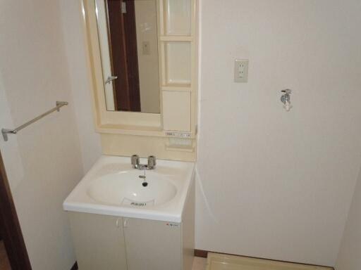 八街市八街ほのアパート