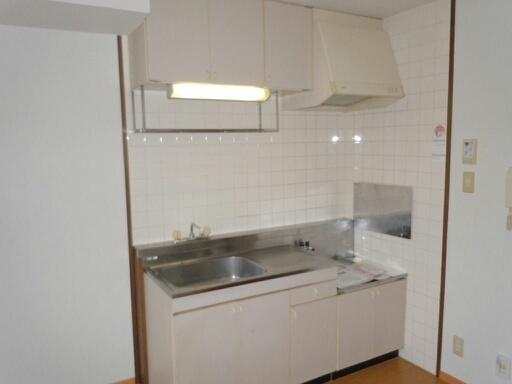 八街市八街ほのアパート