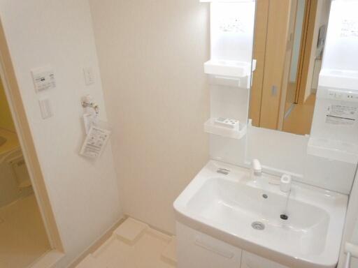 八街市文違のアパート