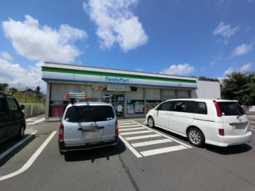八街市文違のアパート(ファミリーマート八街長谷店)