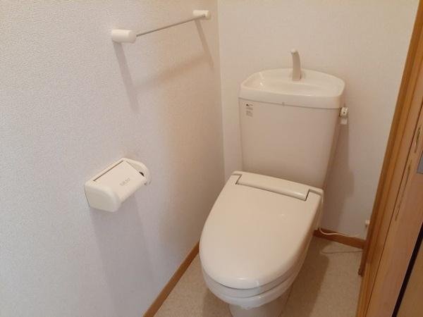 八街市八街ろのアパート