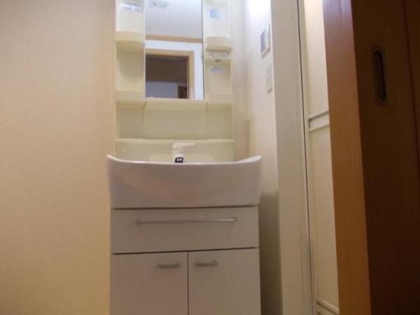 成田市飯田町のマンション