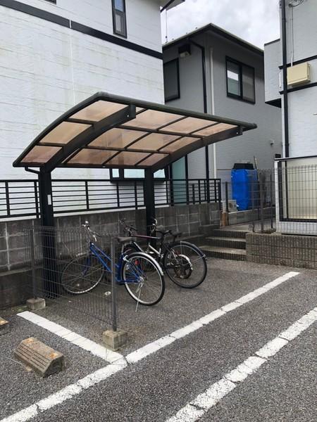 リバーヒルズ