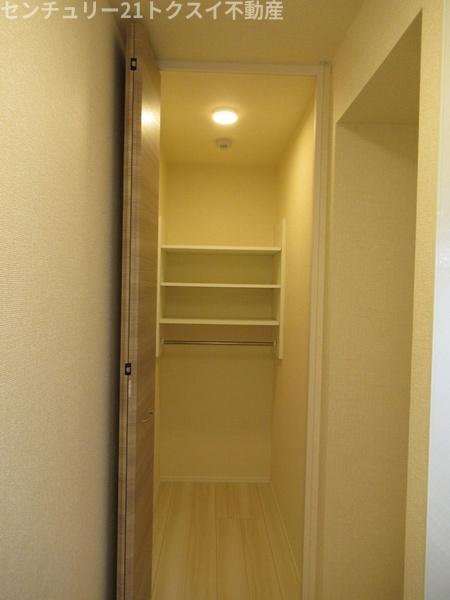 印旛郡酒々井町中川のアパート