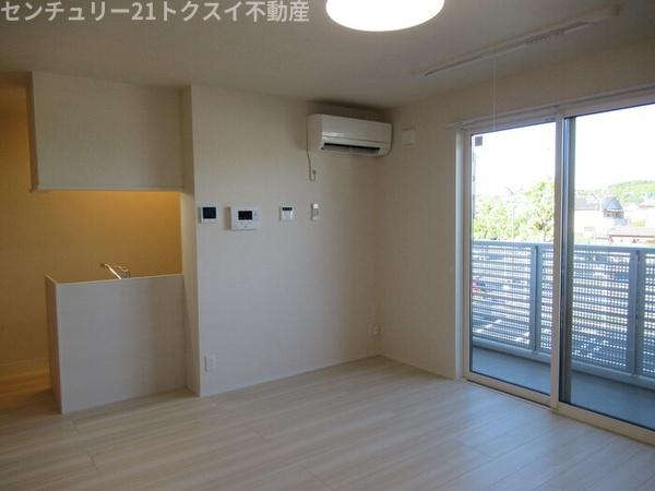 印旛郡酒々井町中川のアパート