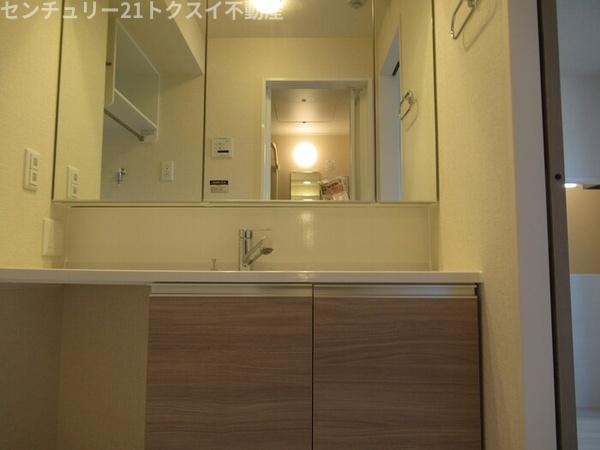印旛郡酒々井町中川のアパート