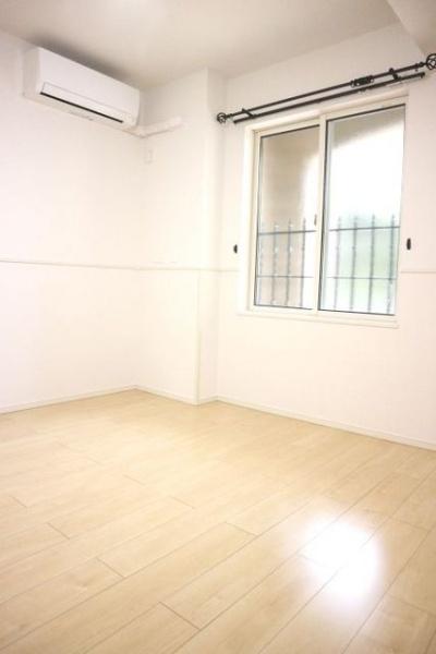 四街道市下志津新田のアパート