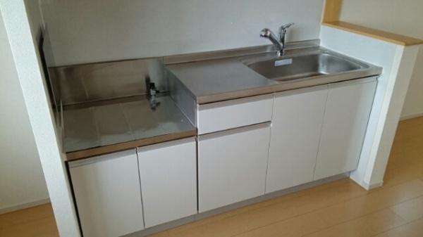 八街市八街ほのアパート