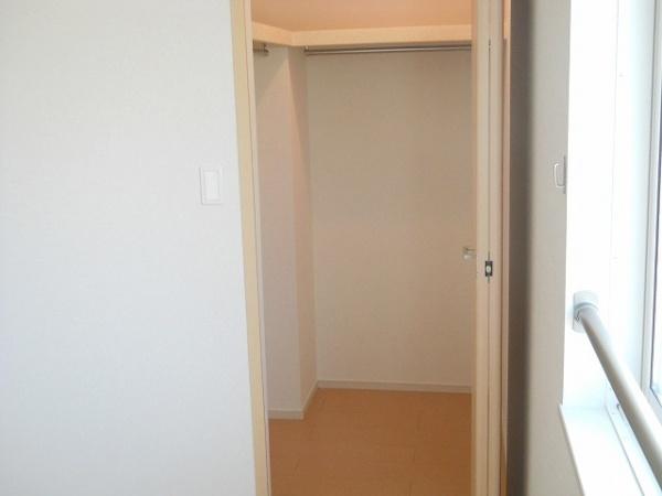印旛郡酒々井町馬橋のアパート