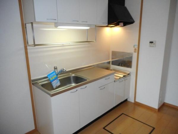 八街市文違のアパート