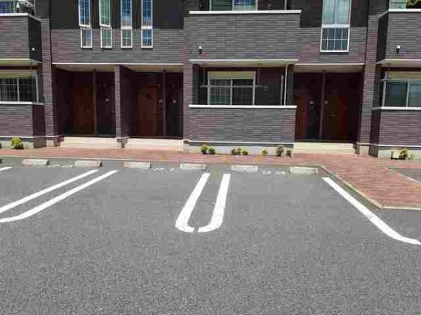八街市八街ほのアパート