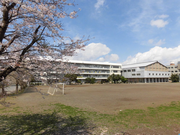 安食台3丁目貸家(栄町立栄中学校)