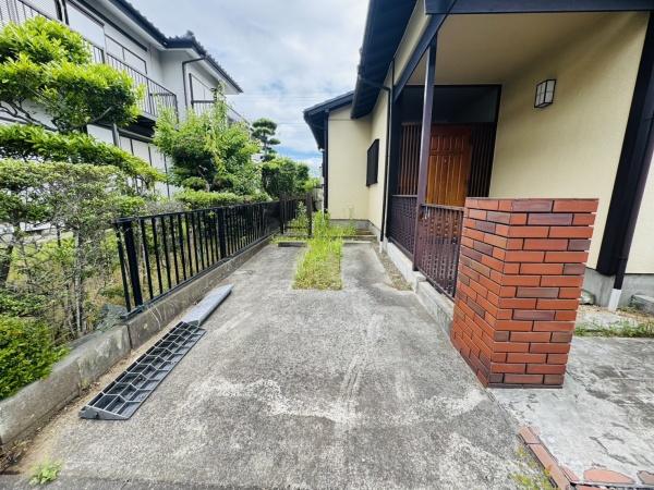 安食台3丁目貸家