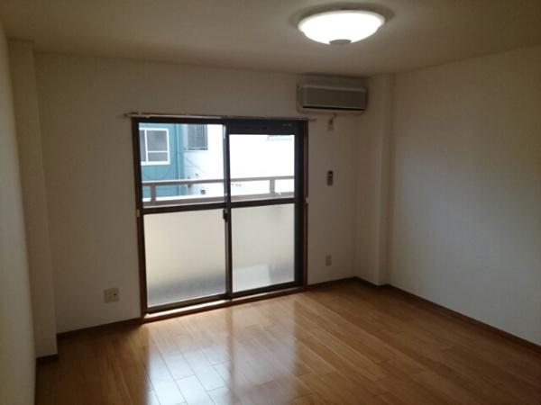四街道市鹿渡のマンション