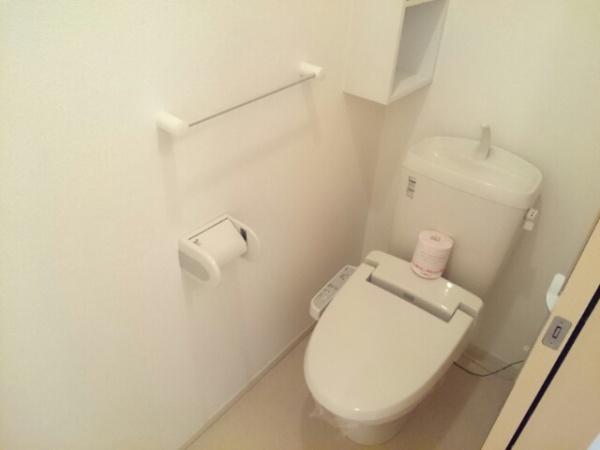 八街市八街ほのアパート
