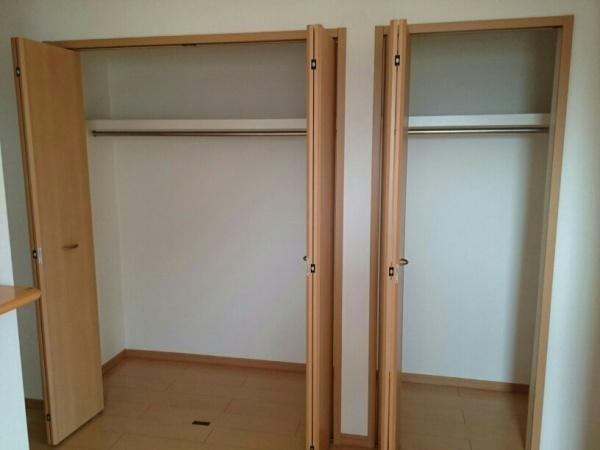 八街市八街ほのアパート