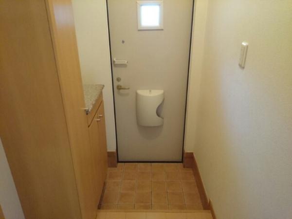 八街市八街ほのアパート