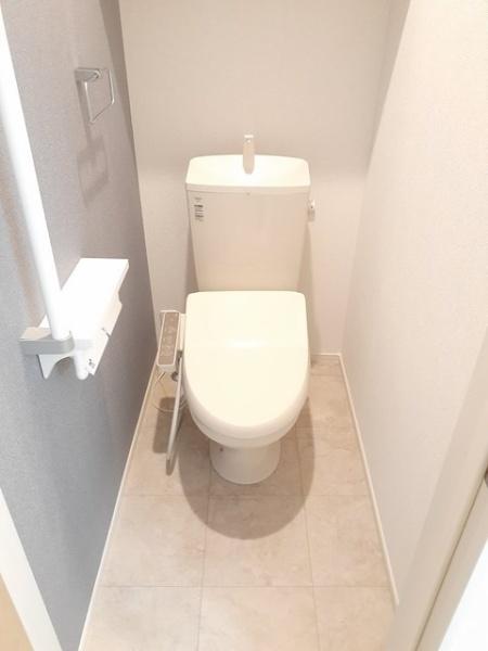 成田市並木町のアパート
