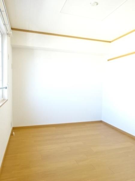 八街市文違のアパート