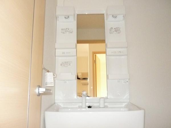 八街市文違のアパート