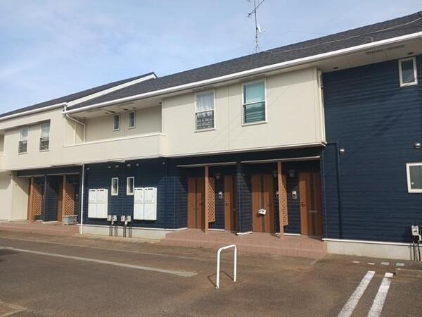 八街市富山のアパート