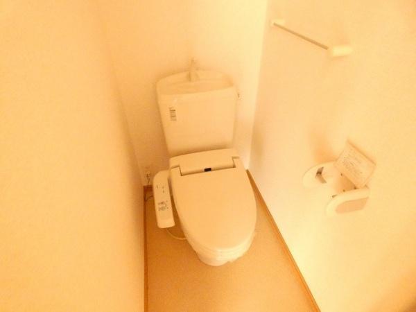 八街市富山のアパート