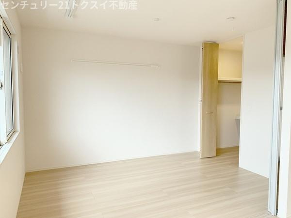 印旛郡酒々井町中川のアパート