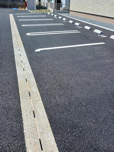 八街市八街のアパート