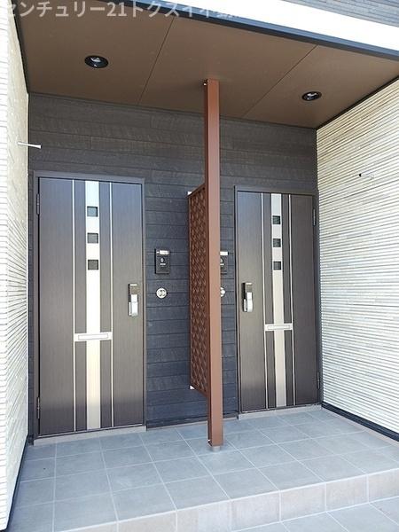 八街市八街のアパート
