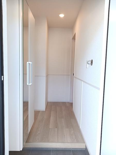 八街市八街のアパート