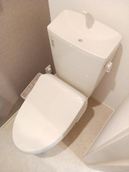 八街市八街のアパート