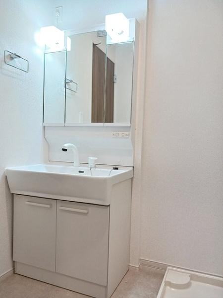 八街市八街のアパート