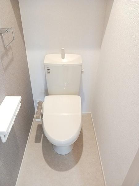 八街市八街のアパート