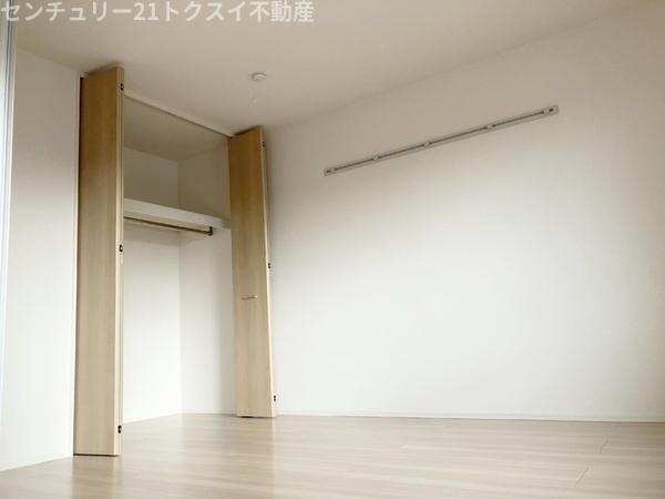 印旛郡酒々井町中川のアパート