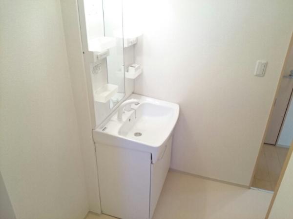 八街市八街ほのアパート