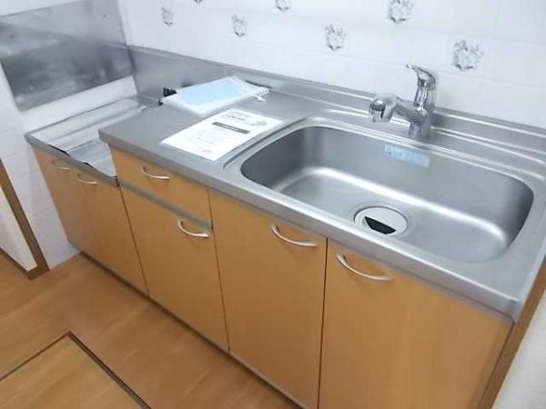 成田市飯田町のマンション