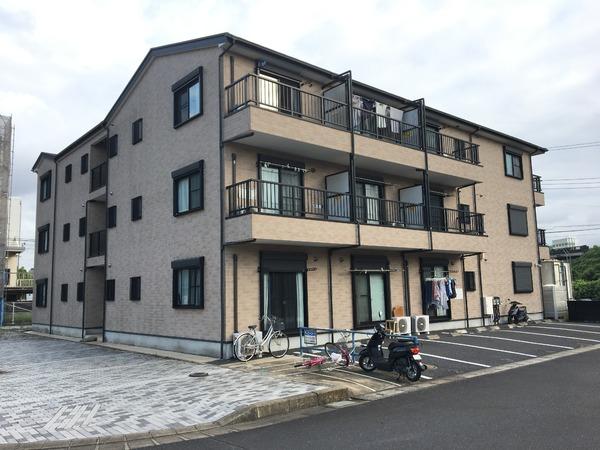 クレセントコート