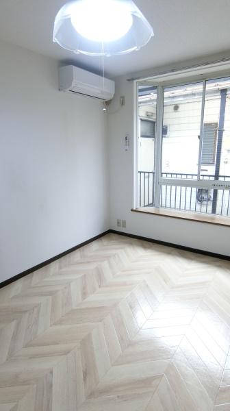 アドウエスタリア