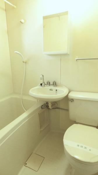 アドウエスタリア