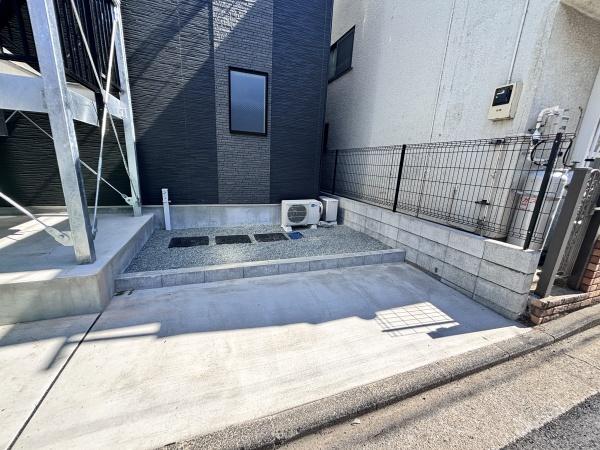 ネロ弘明寺