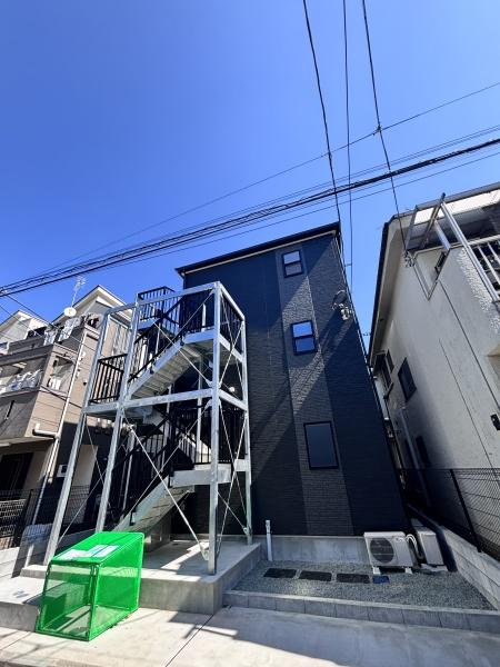 ネロ弘明寺