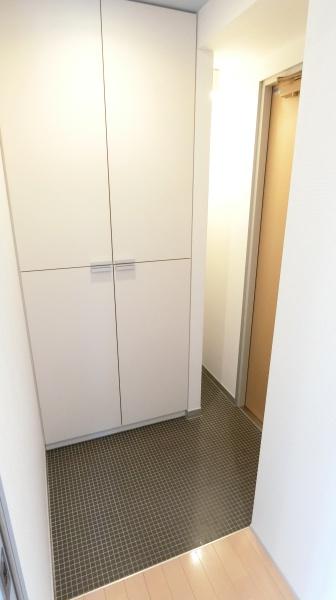 NEO-FLAT
