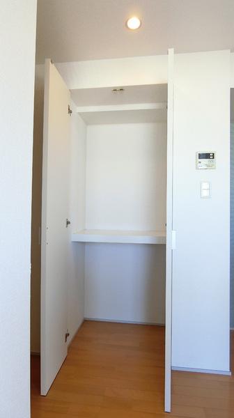 NEO-FLAT