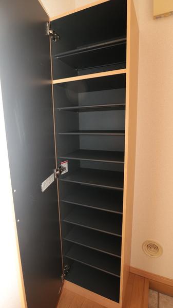 スタジオ・シェル(収納)