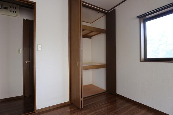 岸秋夫テラス