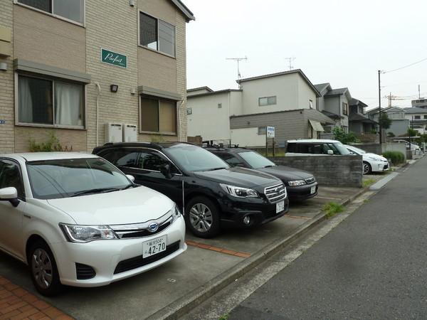 パルフェ(駐車場)