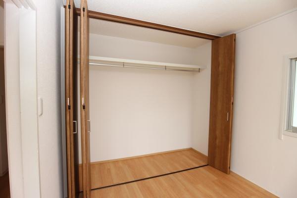 中の原ハイツ(収納)